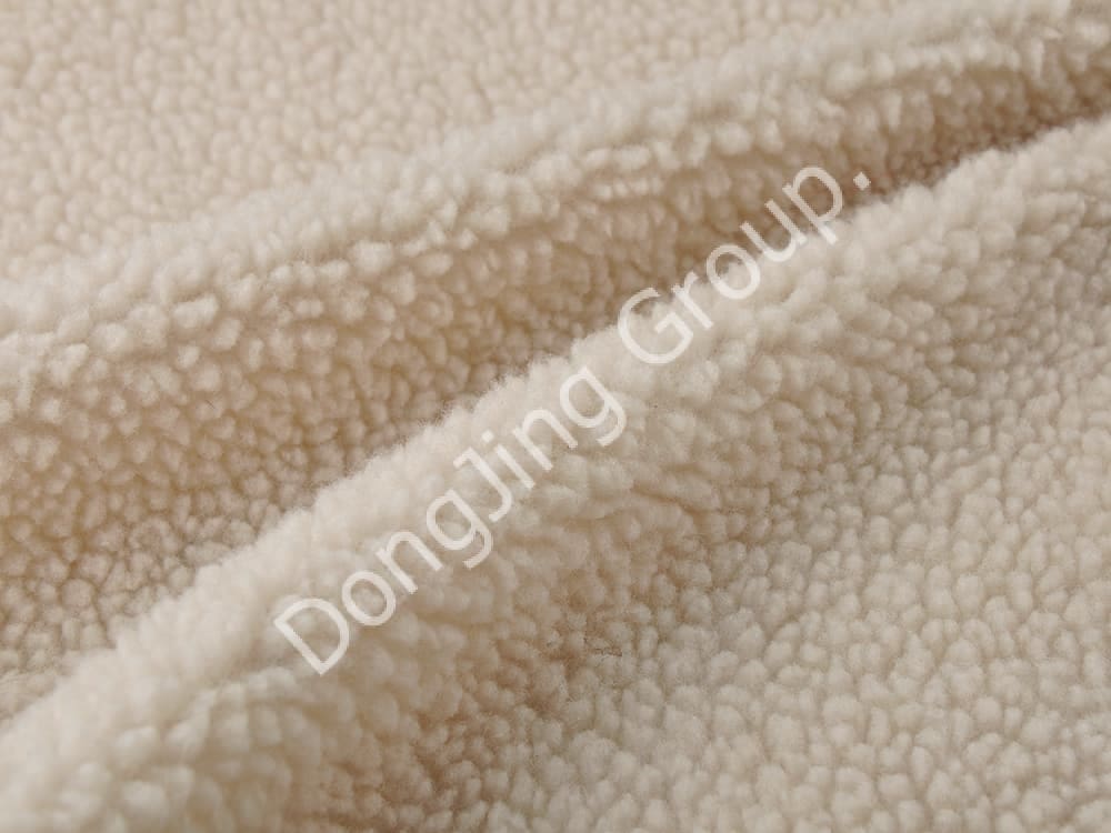 DP0819-laine d'agneau beige E1300 faux fur fabric