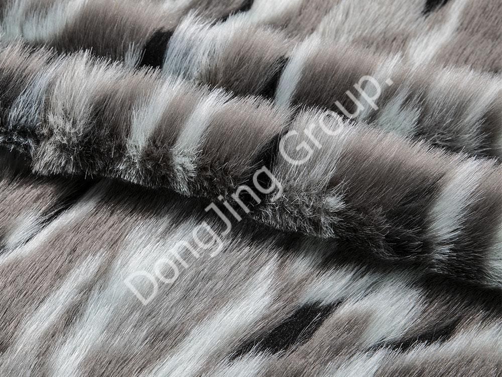 8W1856-Renard souple jacquard tricolore noir bleu gris faux fur fabric