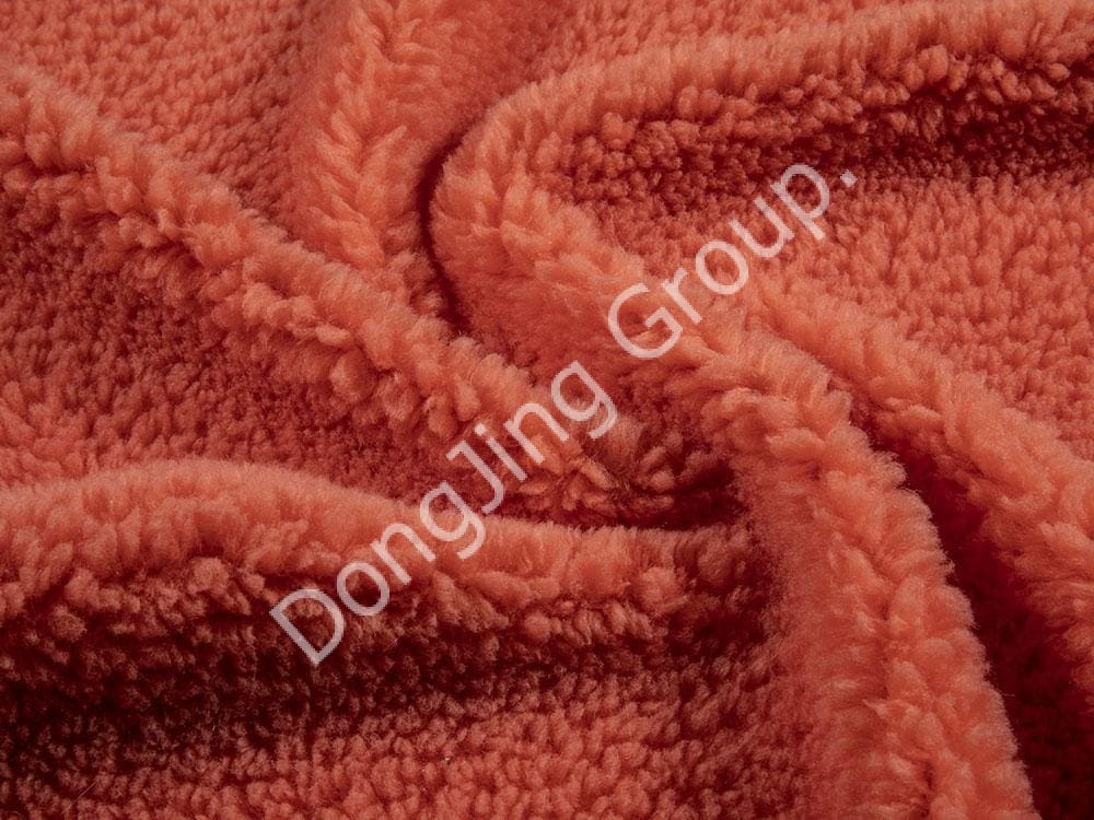 9P2077-Curcuma mandarine belle laine faux fur fabric