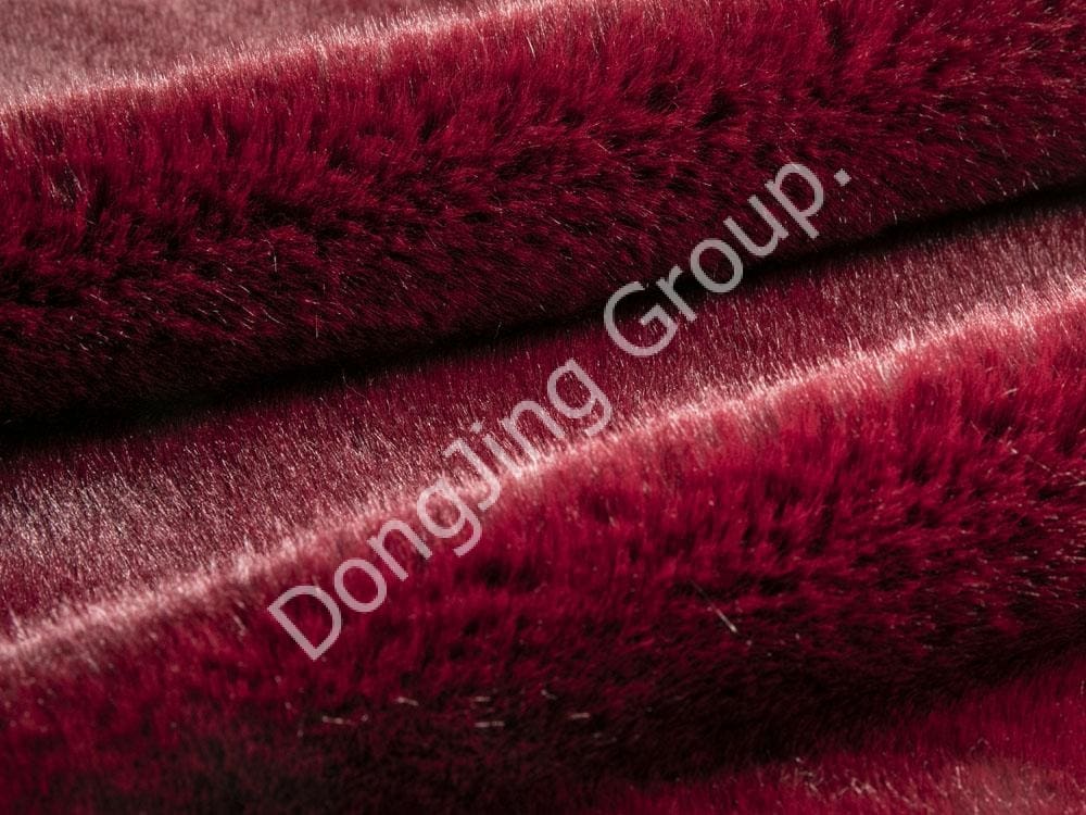 9T2623-Vison Fuchsia faux fur fabric