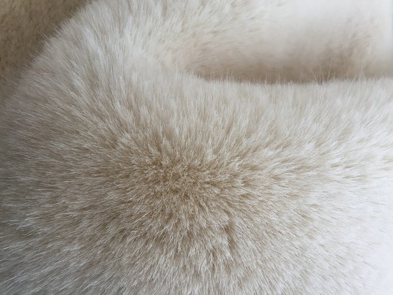 XD0007-Perle Platine Renard faux fur fabric